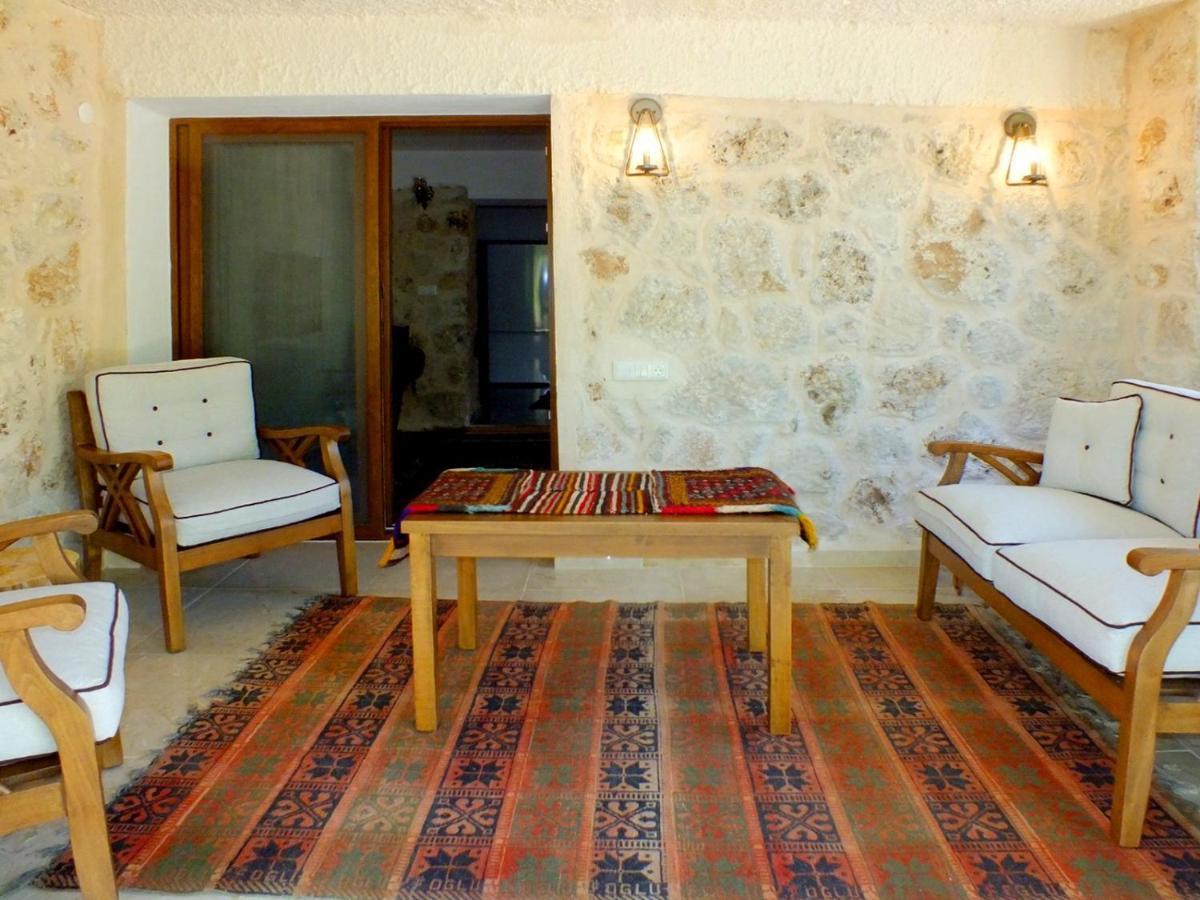 Aparthotel Guelsen Apart -Doga Manzarali Bahce Kati à Kaş Extérieur photo