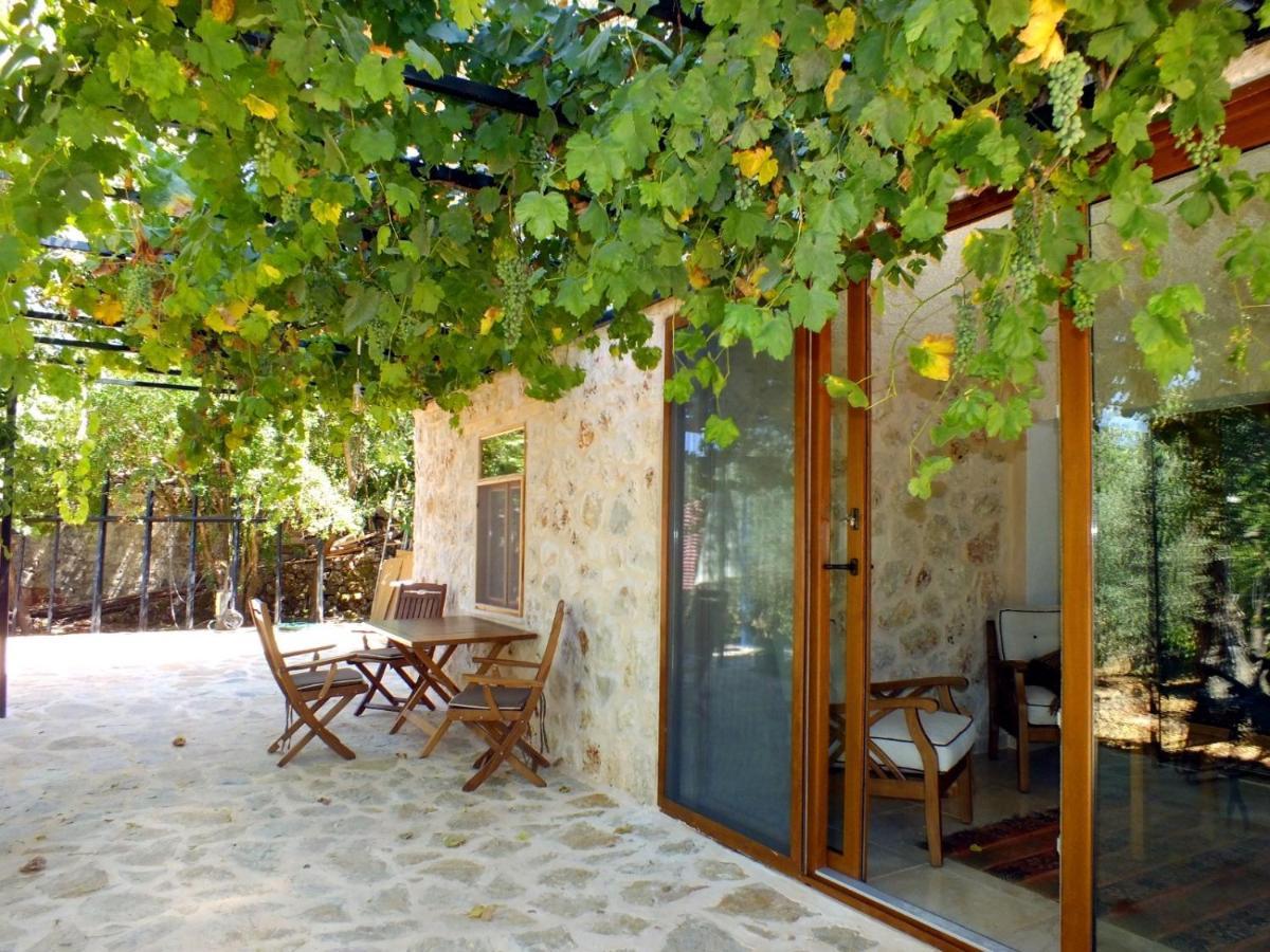 Aparthotel Guelsen Apart -Doga Manzarali Bahce Kati à Kaş Extérieur photo